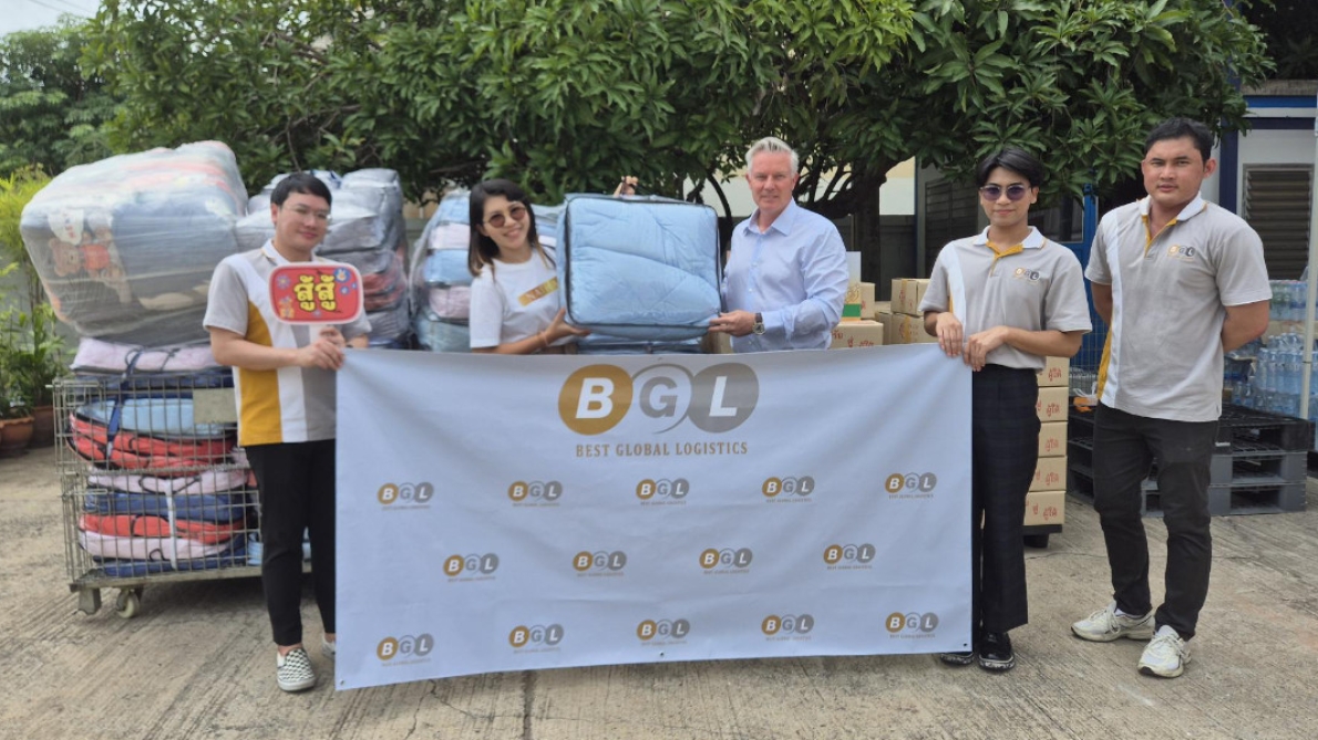 You are currently viewing BGL Donates 1,000 Kg of Rice and 165 Blankets to Flood Victims in Chiang Rai via Natha Foundation